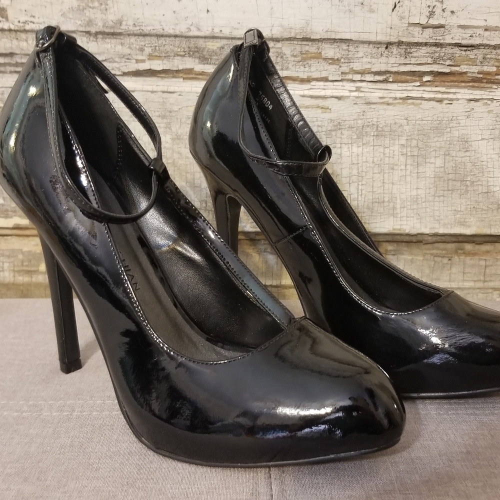 Kardashian Kollection Mary Jane heels